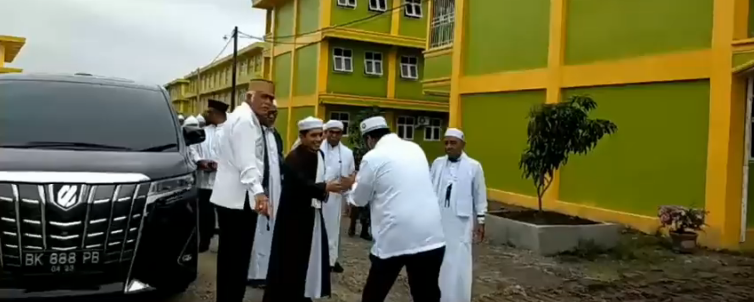 Kunjungan Tuan Guru Babussalam